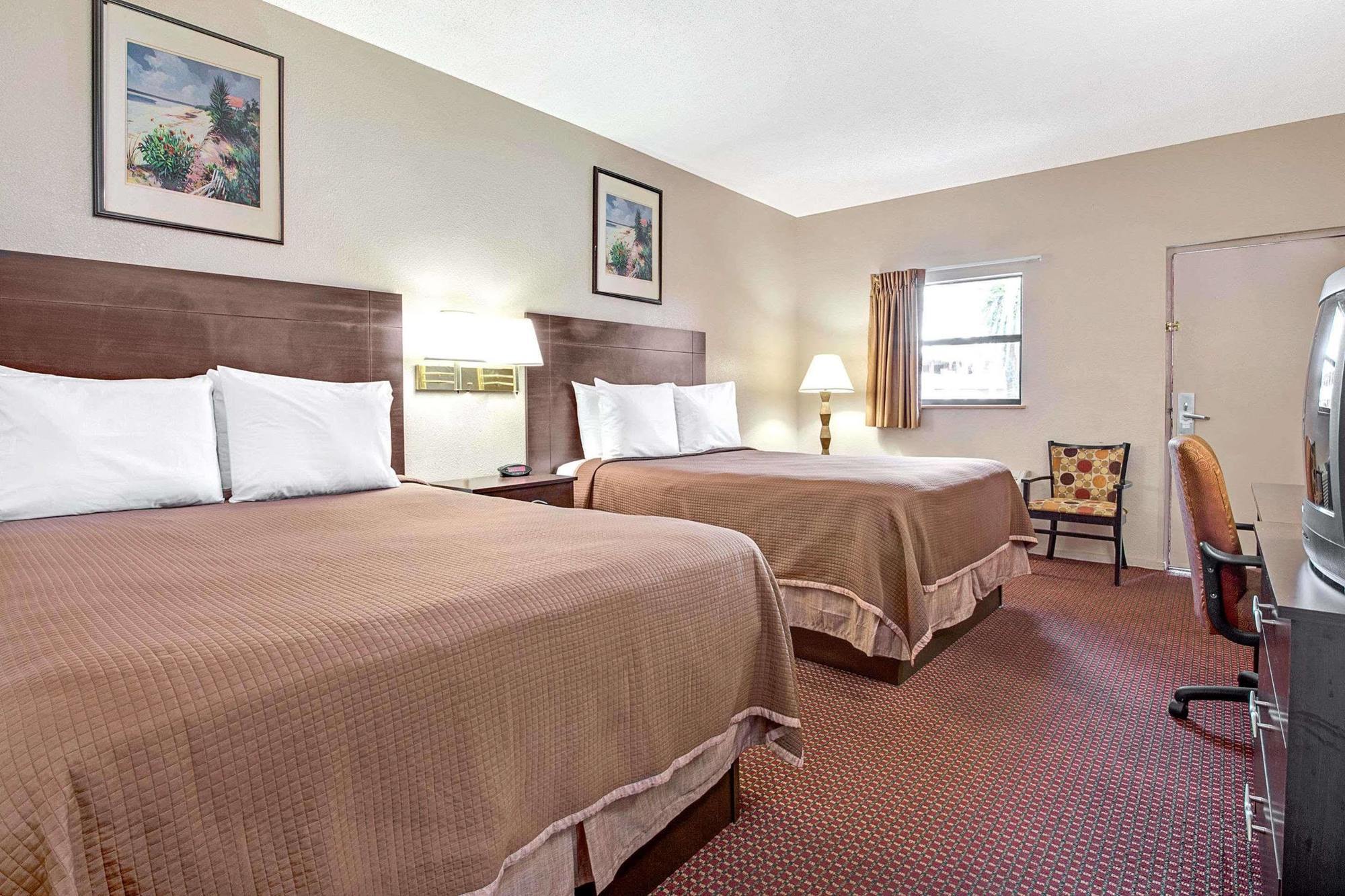 Airport Inn Тампа Экстерьер фото